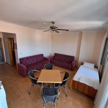 Saga Apartmanhotel *